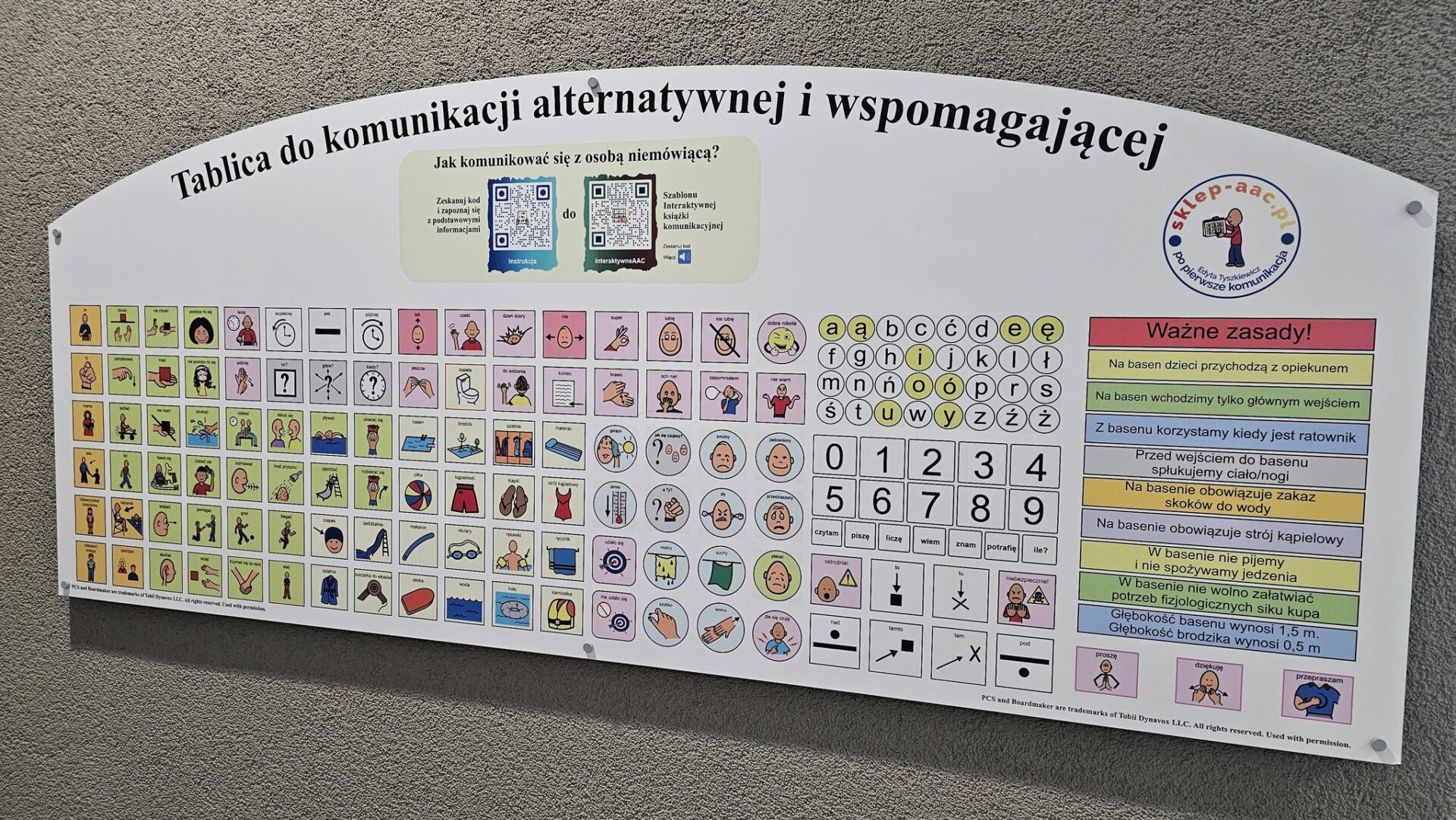 Tablice AAC na basenie krytym - Radio Andrychów